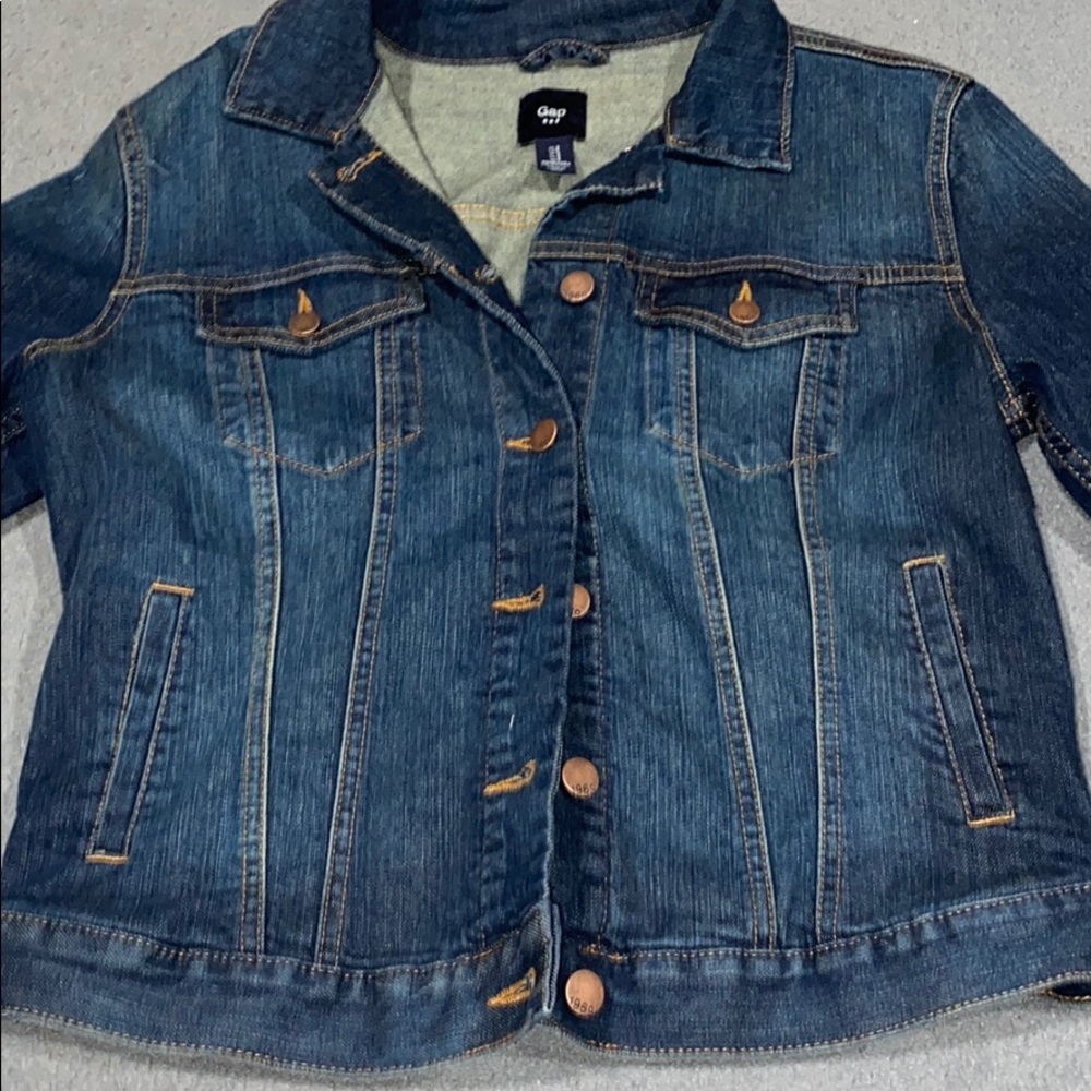 Women’s GAP jean jacket